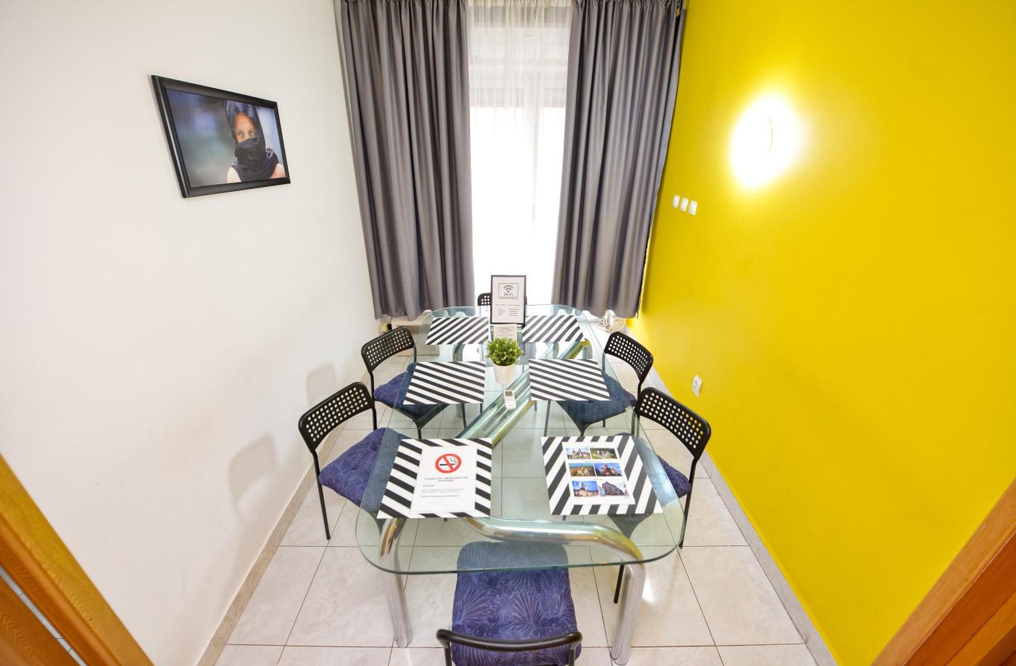 Ideal Accommodation City Center บูคาเรสต์ ภายนอก รูปภาพ